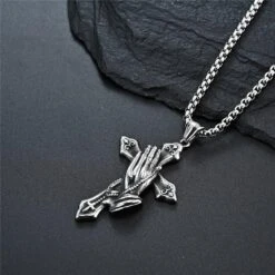 Men's Christian Necklace Prayer Hands 10 Men's Christian Necklace Prayer Hands -Lord's Guidance H6c16a1f840454808a61e61d2eddf098dv